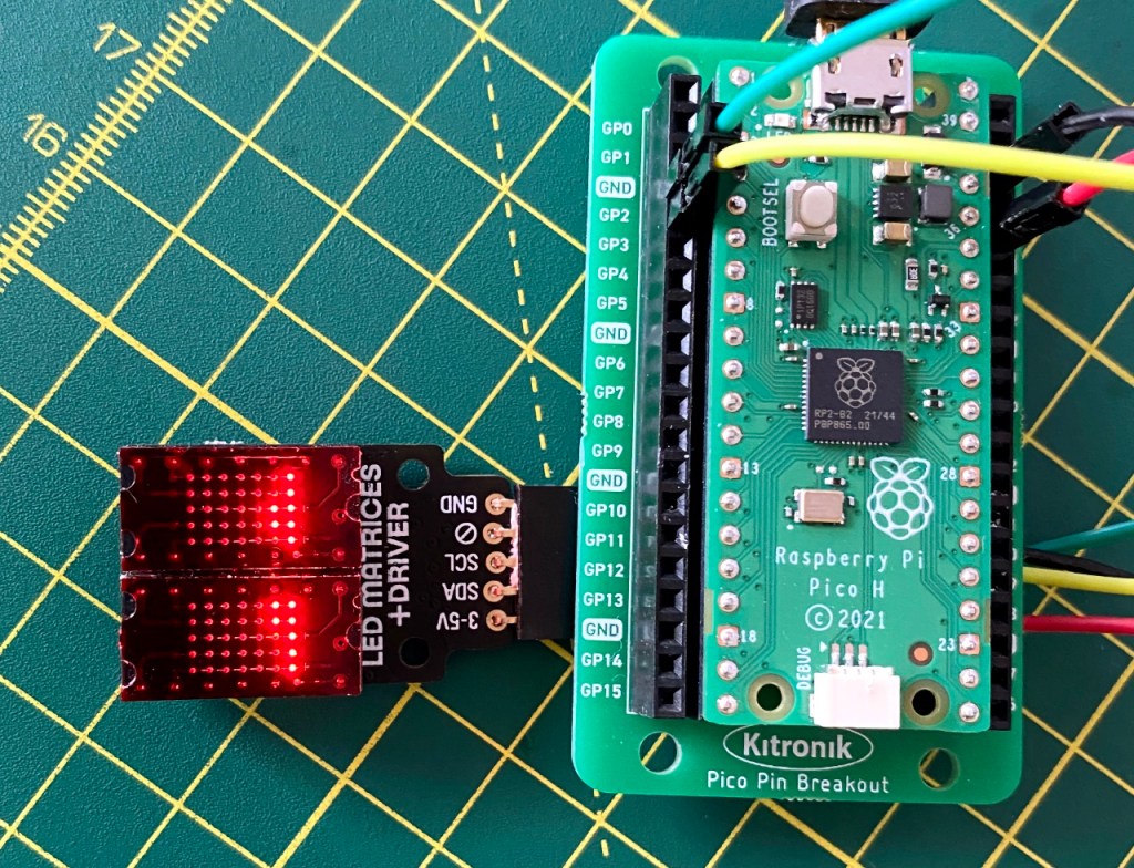 Driving a pair of LTP305 LED matrices as a CPU activity indicator
