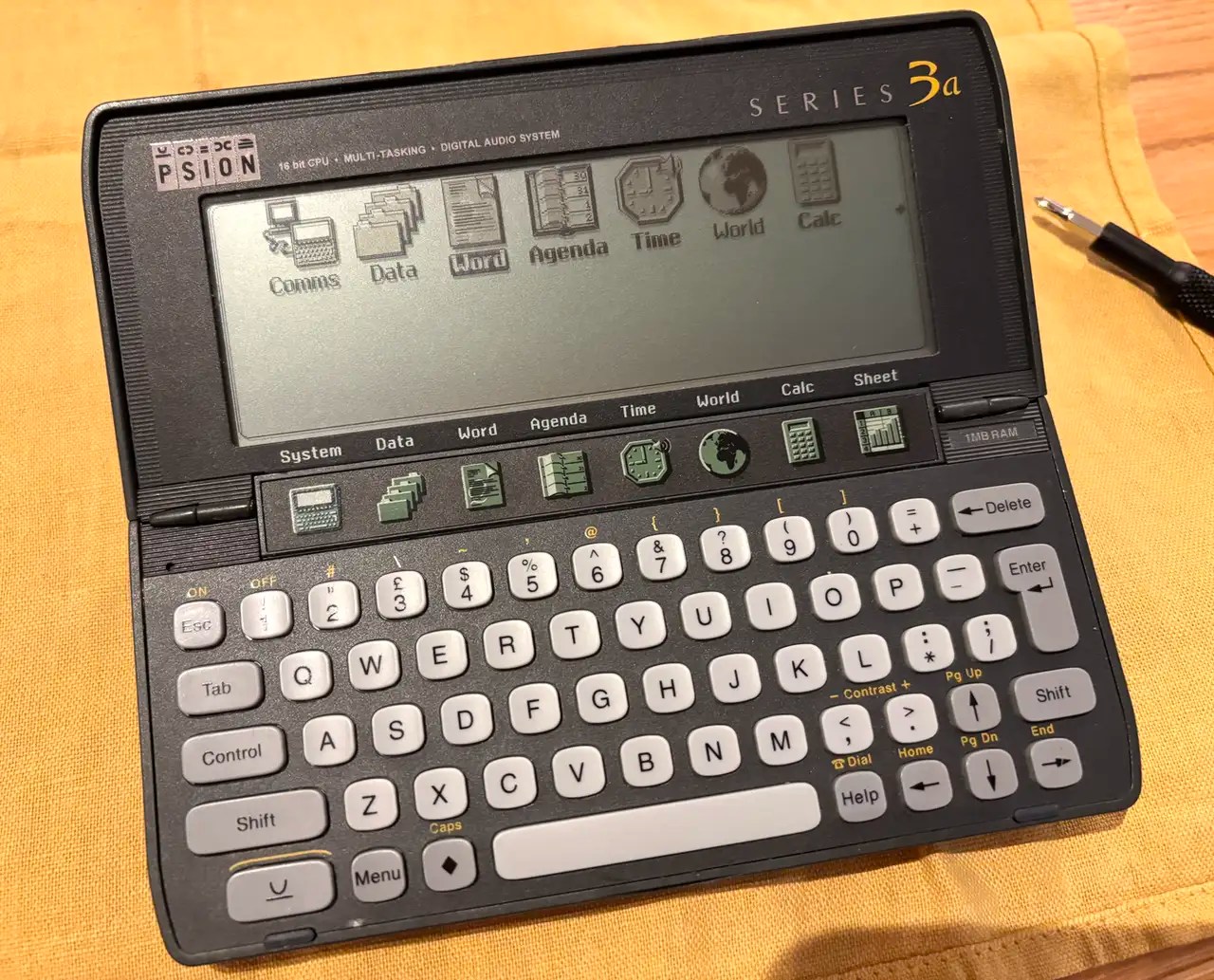 Psion Series 3a. Image copyright 2024 Tony Smith (@smittytone) All rights reserved